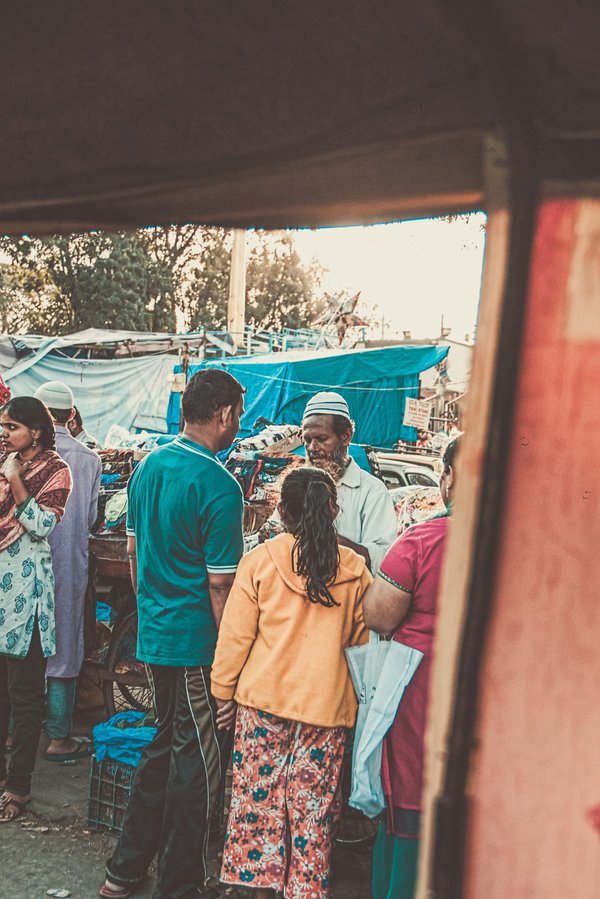 Peut-on louer une maison de vacances en Espagne avec des cours de cuisine et des visites de marchés locaux?